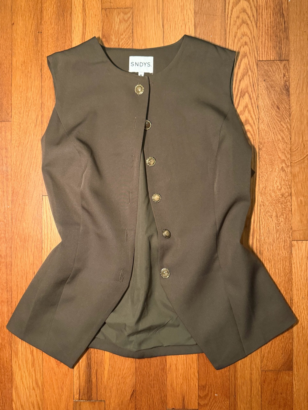 SNDYS Olive Sleeveless Tailored Blazer